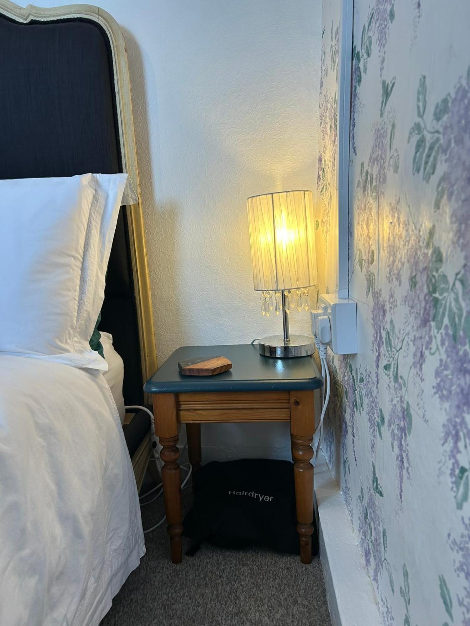 Britannia House Vintage B&B Cornwall Helston Szoba fotó
